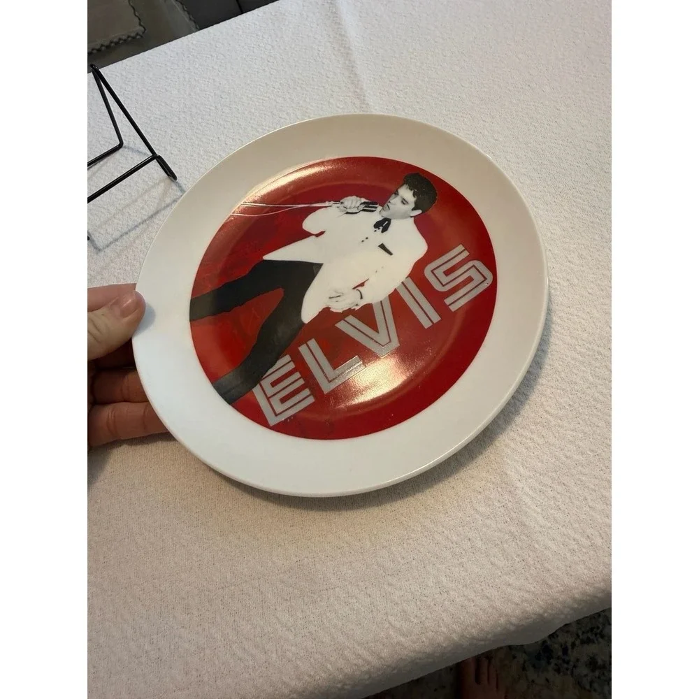Elvis Presley 2022 Signature Product Collectible Plate